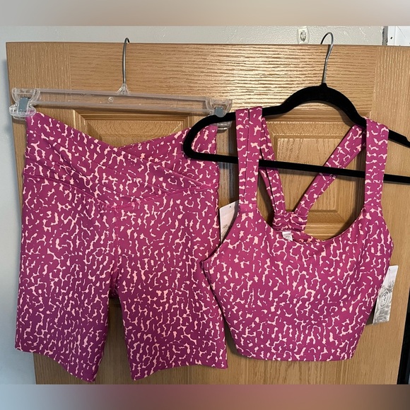 Sage Collective Activewear Set in Rain Spot Purple Orchard NWT Small Bra& Shorts - Picture 5 of 13